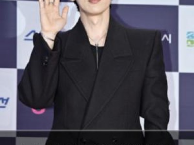 코드 쿤스트 8년 연인과 결별설에 충격