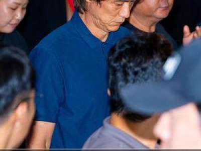 홍명보 일본 J리그로 이적 가능성 언급