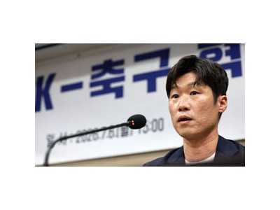 박지성 혁신위원장 회의 끝나자마자 사퇴 발표